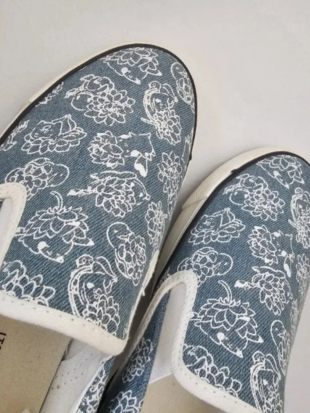 POKEMON x ITS DEMO Limited Collab Denim Pokemon Floral Pattern Sneakers - Picture 4 of 9